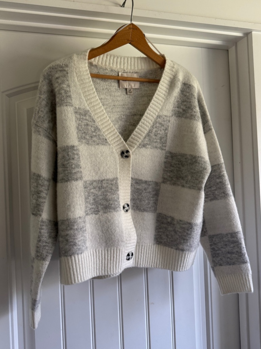 Checkered cardigan